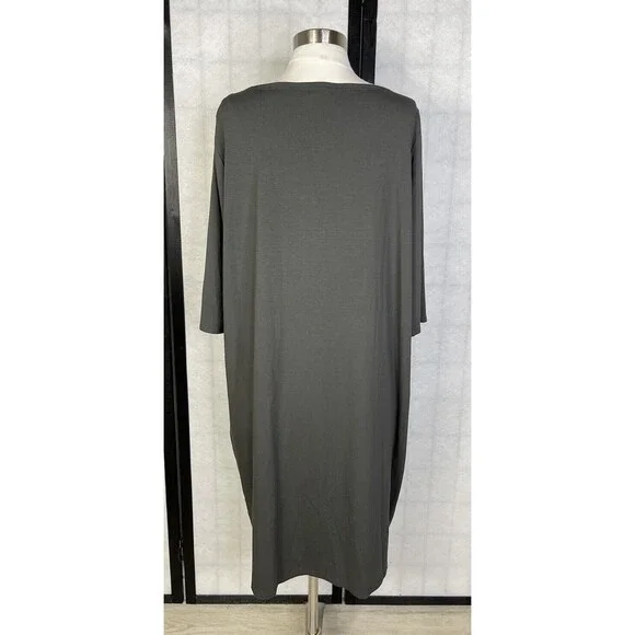 Eileen Fisher Bateau Neck Dress. Size: M
